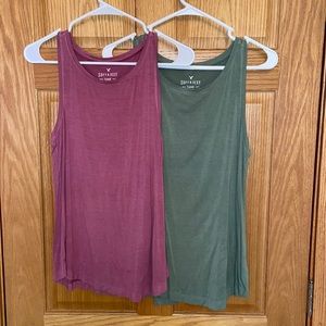 Set of 2 American eagle plain colored tanks